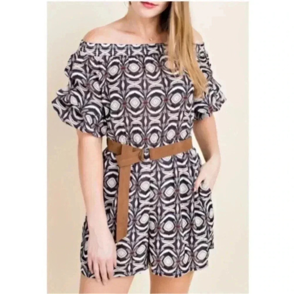 BNWT Tribal Geo Print Romper - Picture 4 of 8